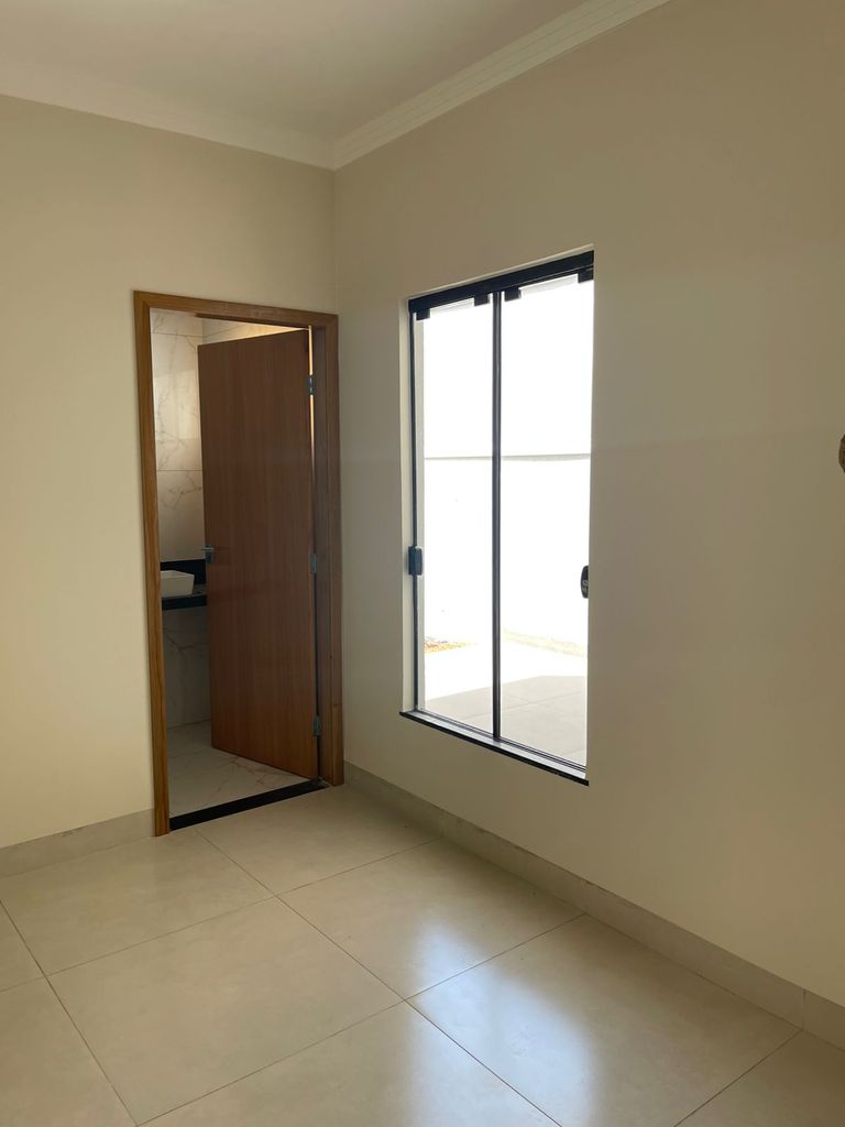 Casa 3 quartos à venda em Conjunto Habitacional Sanenge, Maringá - foto 3