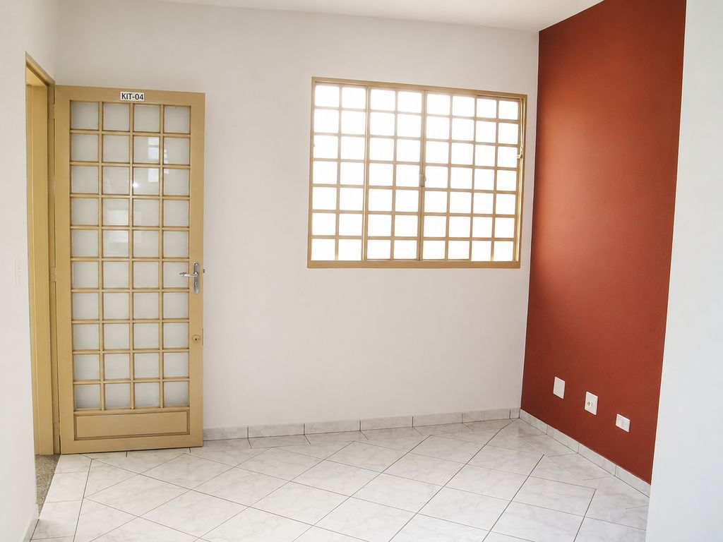 Kitnet 1 quarto à venda em Zona 7, Maringá - foto 1
